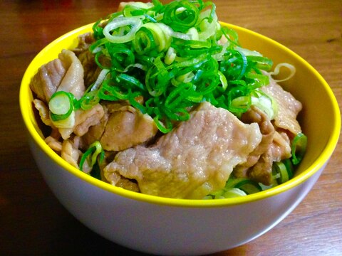 10分で出来る☆九条ねぎたっぷりの塩味豚丼☆